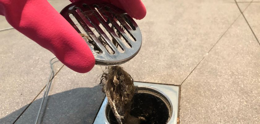 signs your drains need cleaning